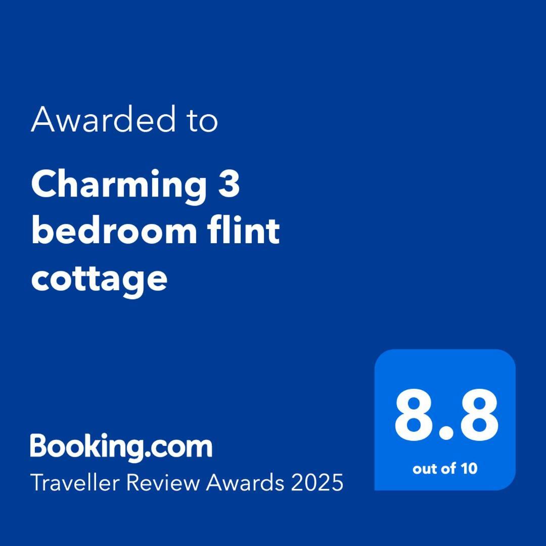 Charming 3 Bedroom Flint Cottage Lakenheath Eksteriør bilde